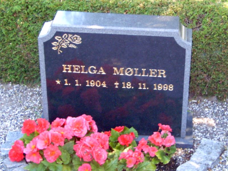 Helga Moeller.JPG